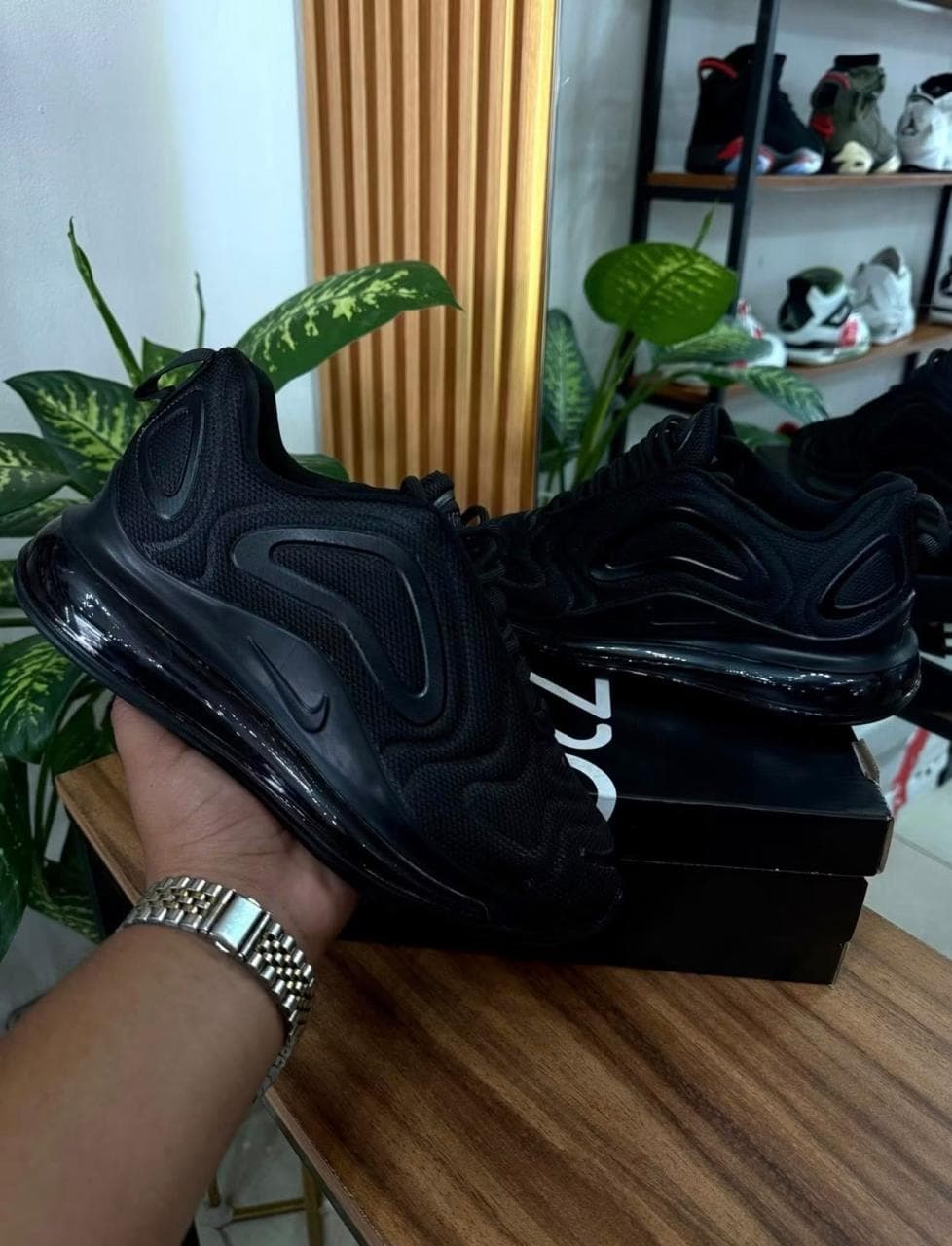 NIKE 720 MESH BLACK